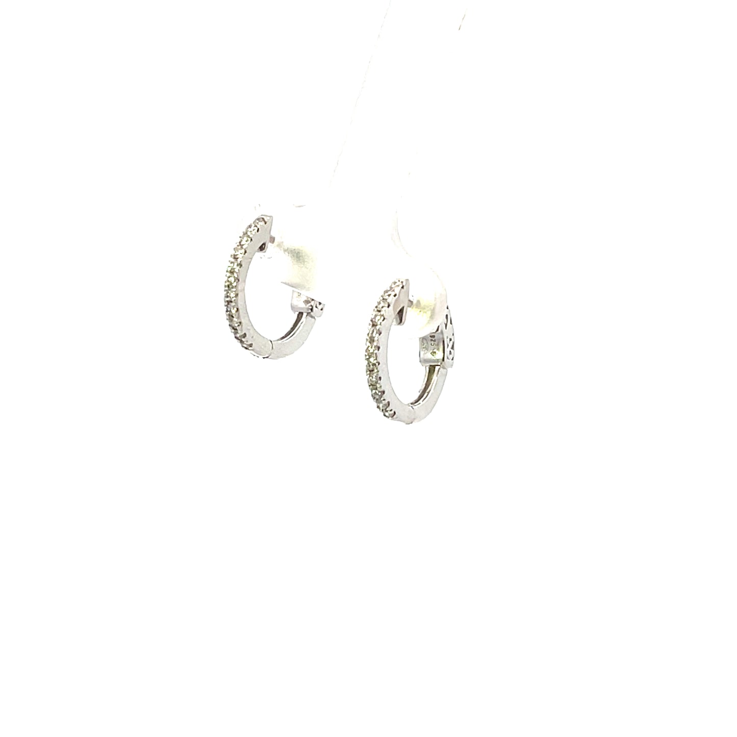 D.0.25CTW DIAMOND PAVE HUGGIES