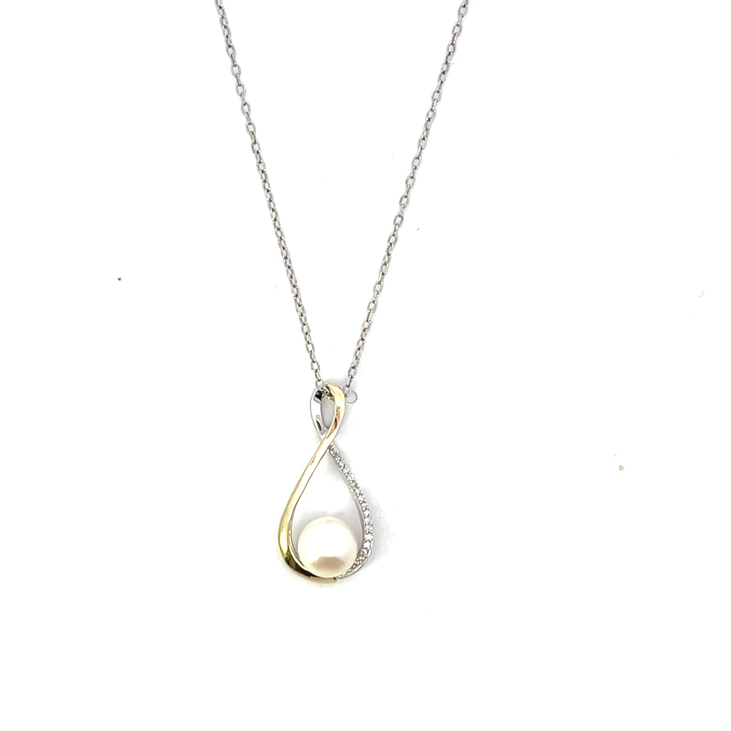 D-0.05 CTW DIAMOND WITH 14K AND NATURAL PEARL INFINTE NECKLACE