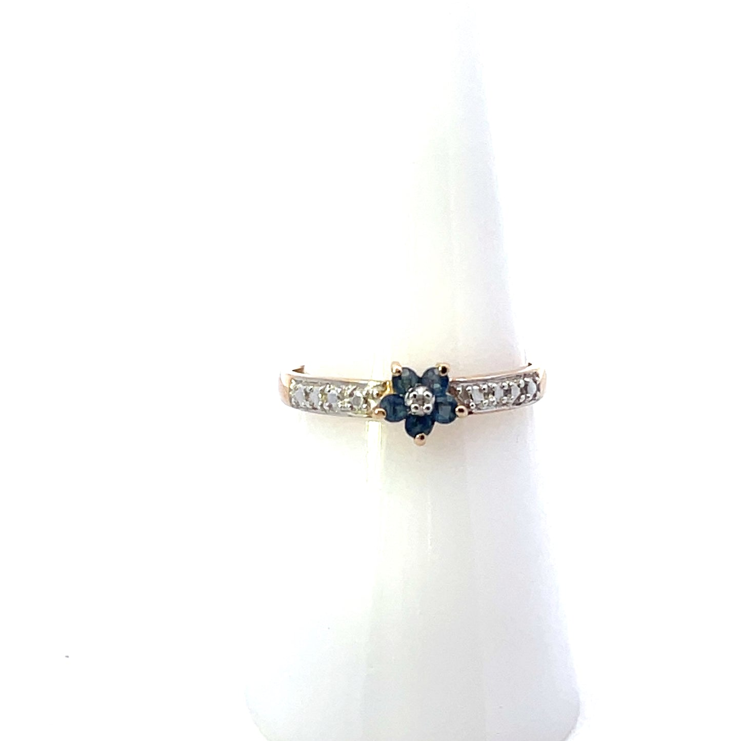 10K YG D-0.10CTW SAPPHIRE MINI FLOWER AND DIAMOND RING