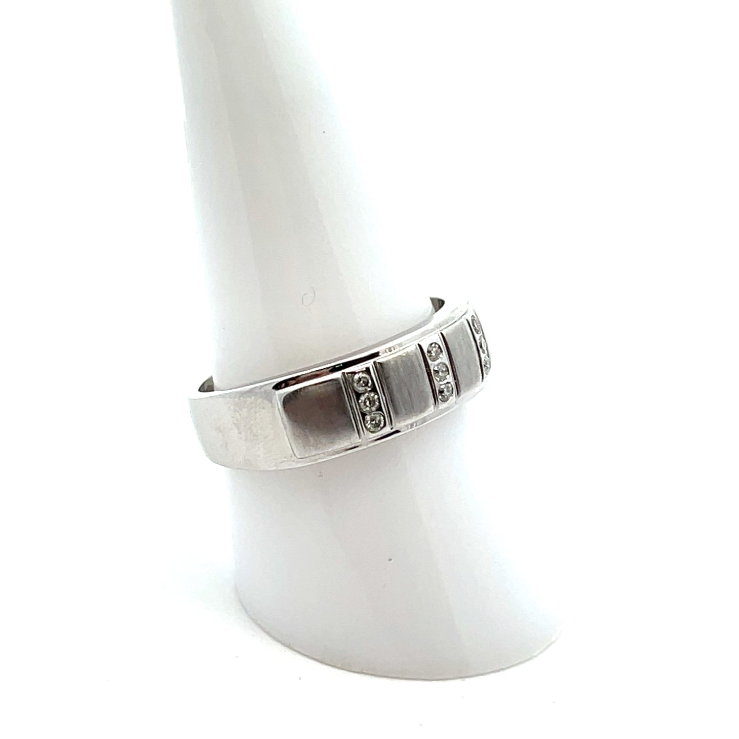7MM D-0.18 CTW DIAMOND MENS RING BAND (SIZE 10.5)