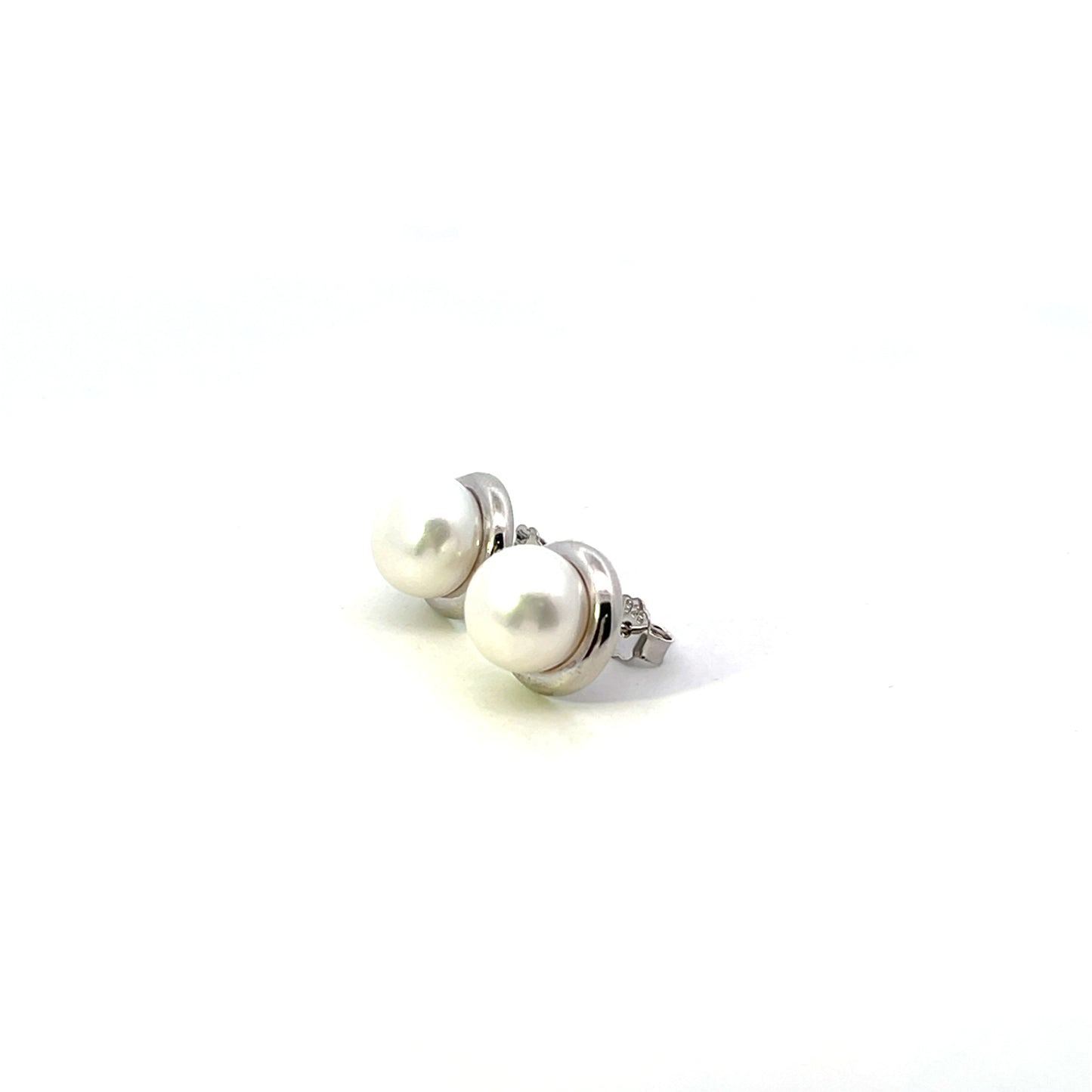 MEDIUM NATURAL PEARL WITH BEZEL SILVER