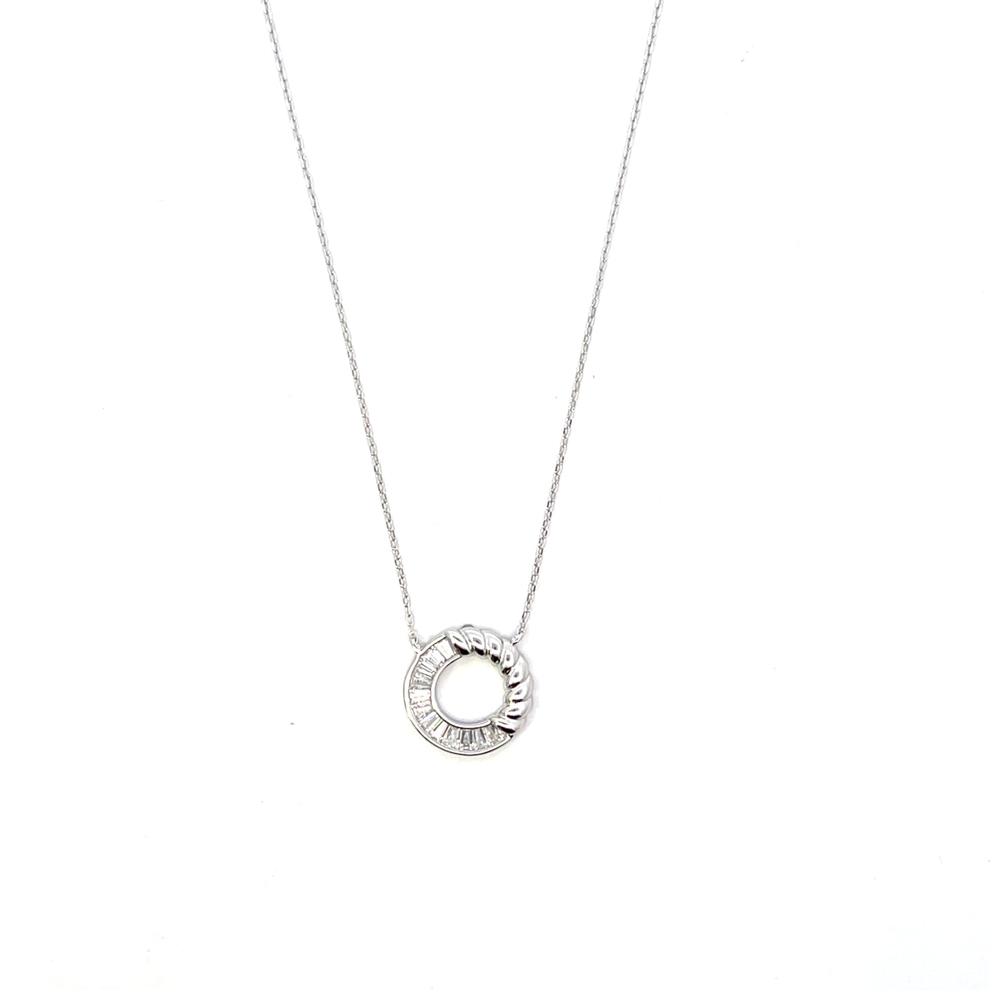 HOLLOW CIRCLE WITH BAGUETTE NECKLACE