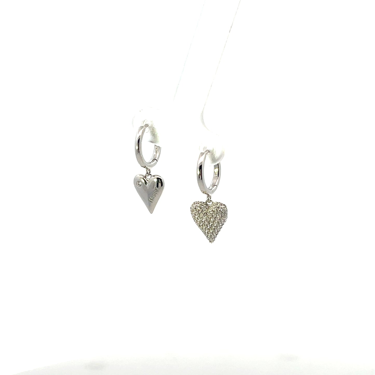 HOOPS WITH HEART CHARM ASYMETRICAL SILVER