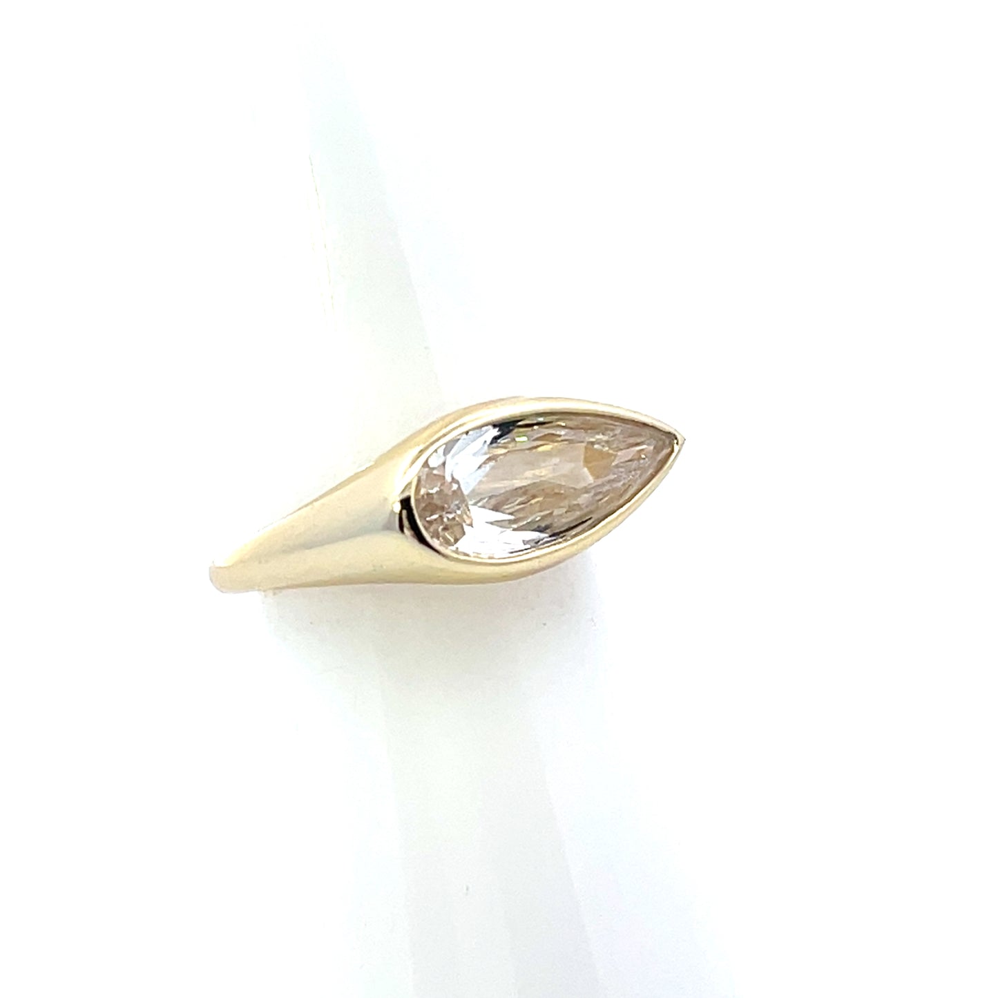 CHUNKY PEAR DROP BEZEL RING