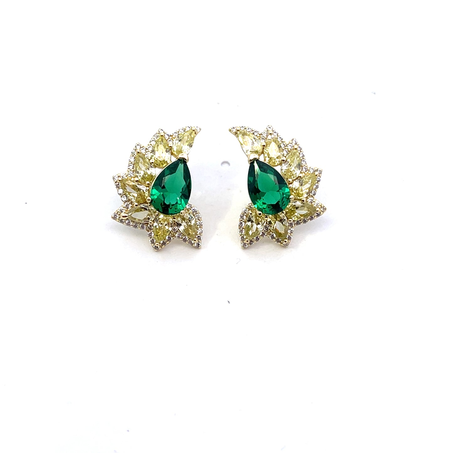 HALF FLOWER WITH PEAR GREEN SGP