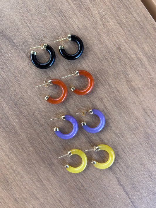 14K YG NATURAL JADE YELLOW MEDIUM HOOPS