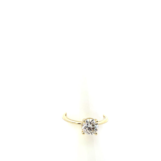 ROUND SOLITAIRE ENGAGEMENT RING WITH MOSANITE SGP