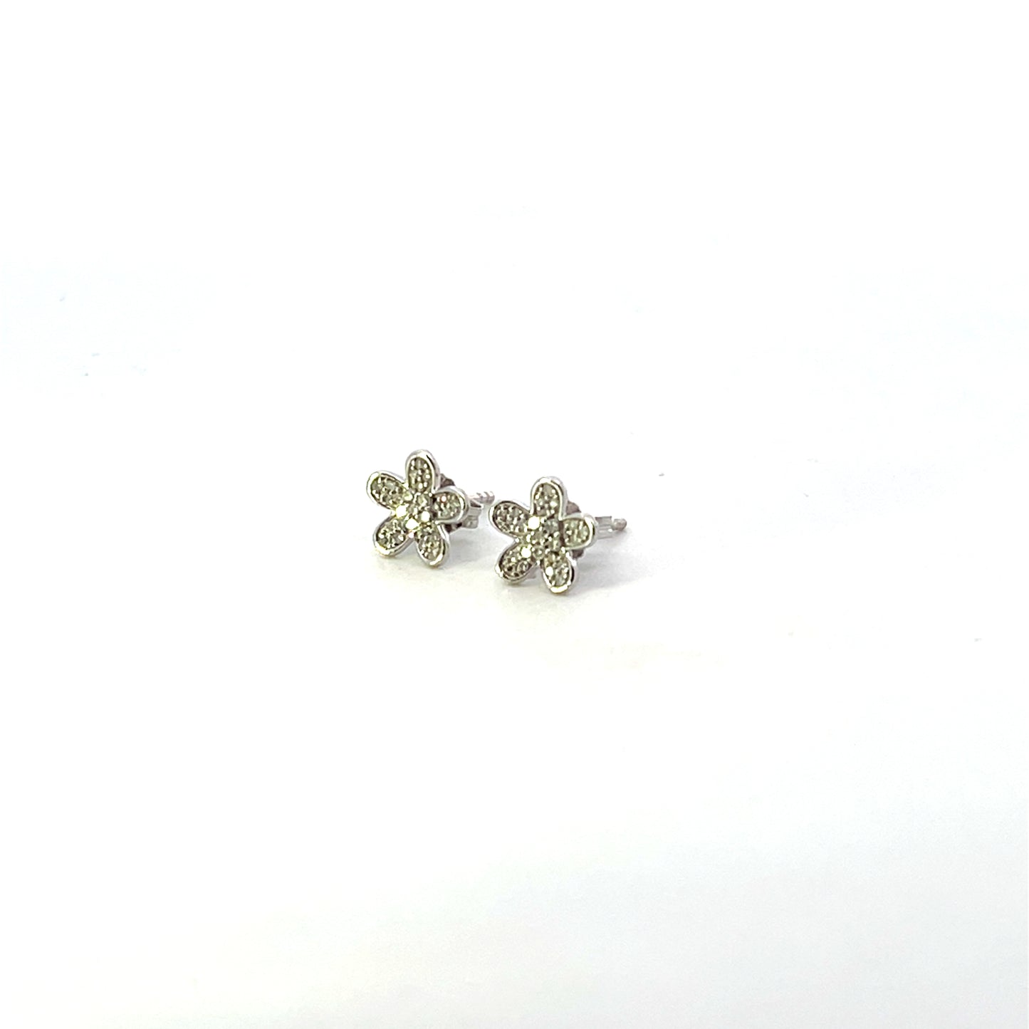 D-0.18CTW DIAMOND SMALL FLOWER STUD EARRINGS