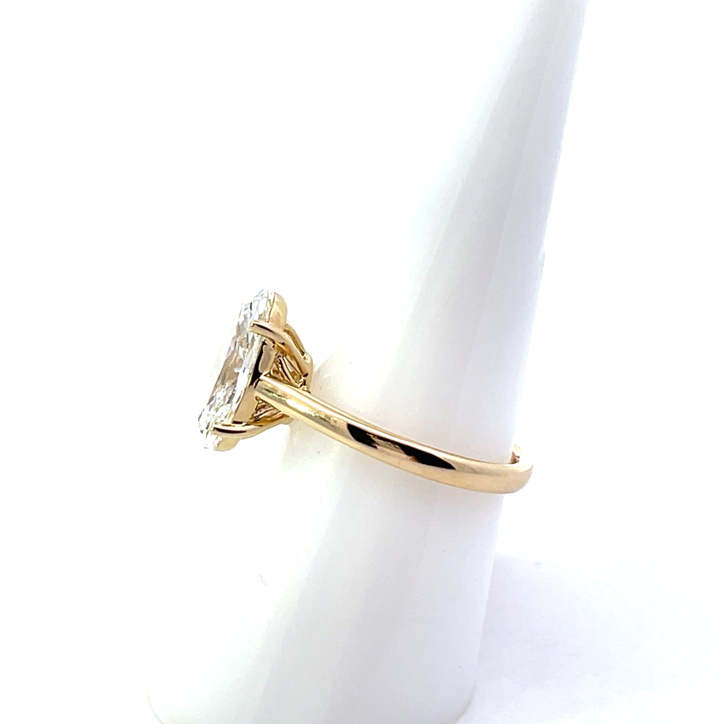 14K YG D-2.53CTW LAB DIAMOND LGD MOVAL ENGAGEMENT RING