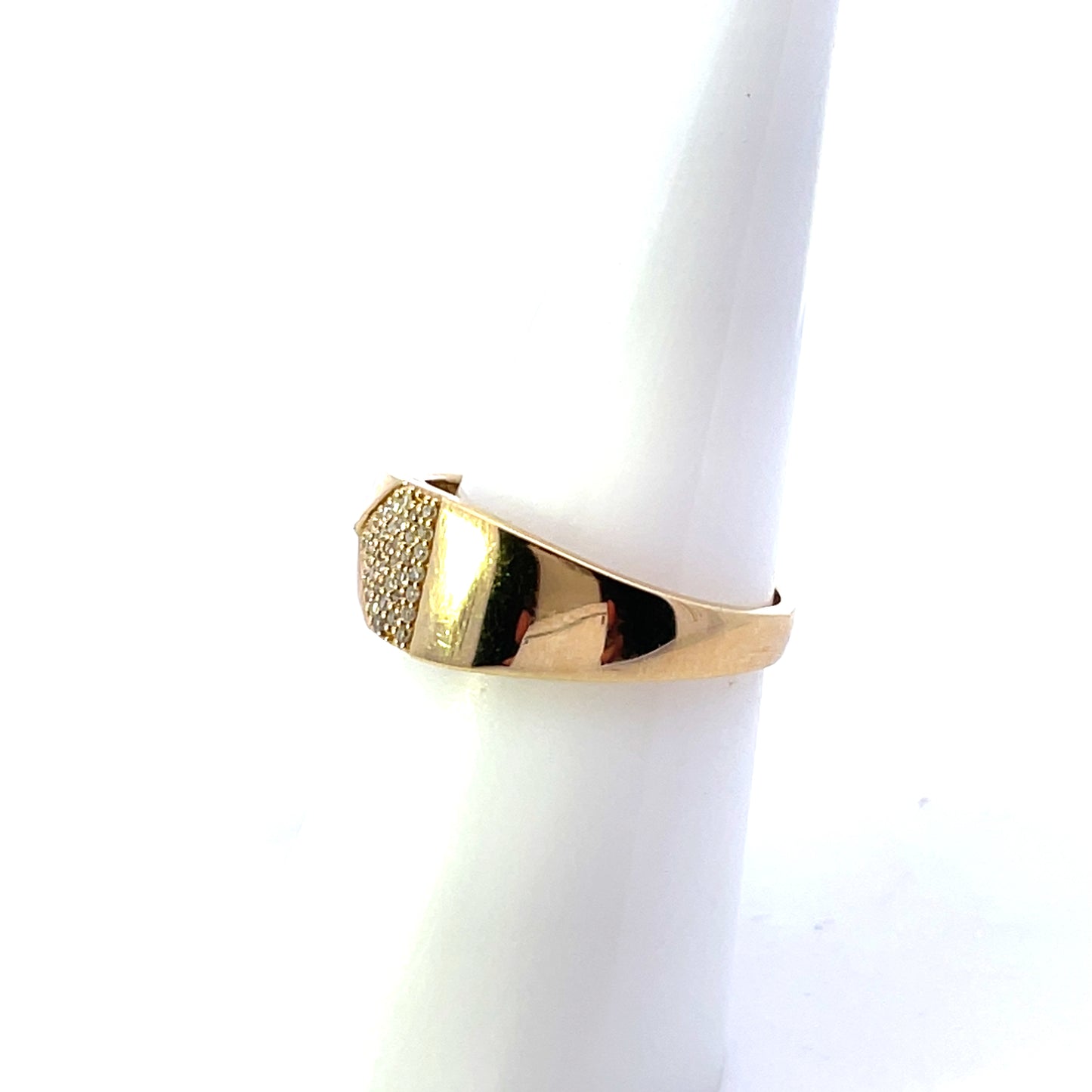 14K YG D-0.24CTW SOLID AND TRIANGLE PAVE RING