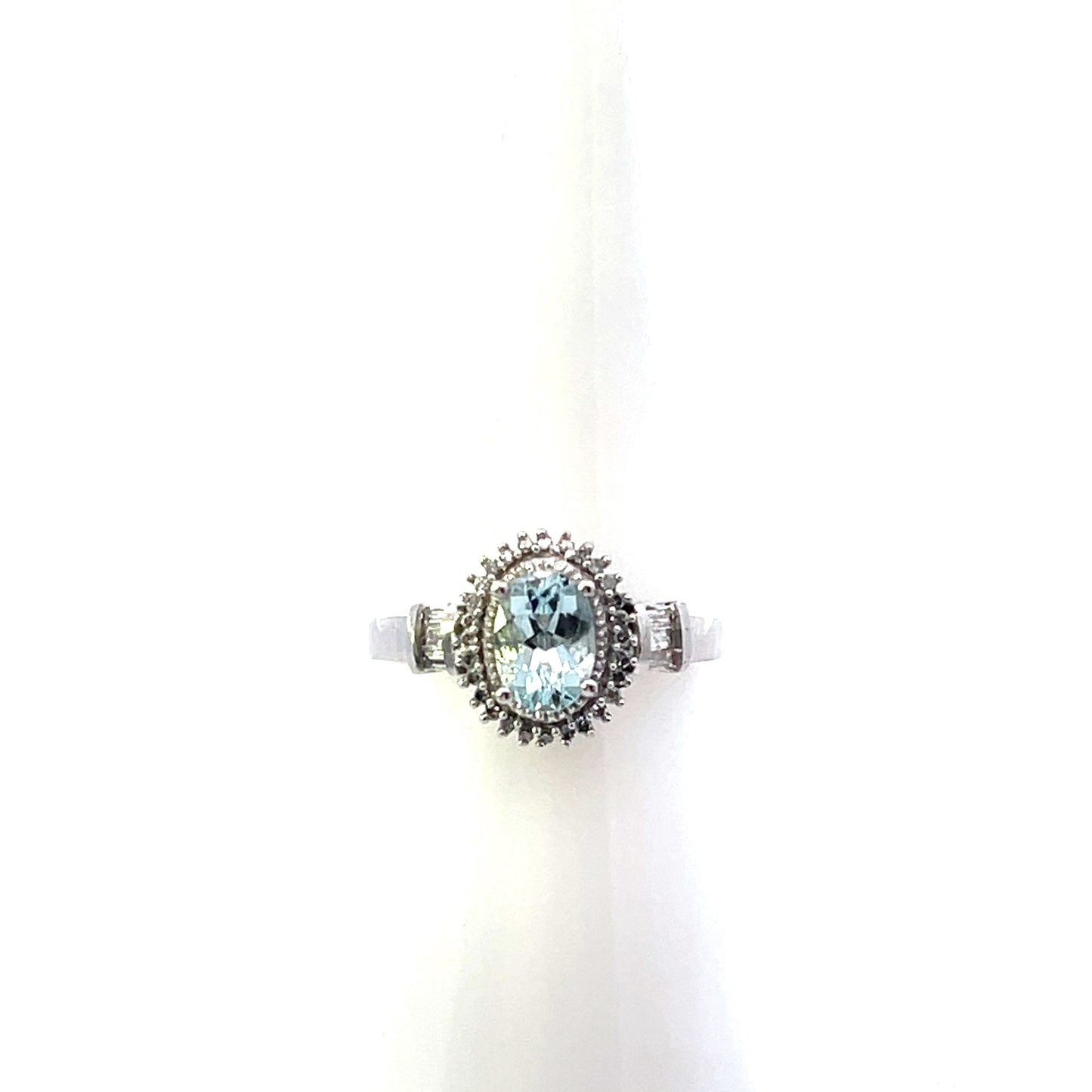 10K WG D-0.15CTW OVAL WITH HALO AQUAMARINE AND DIAMONDS RING (SIZE5)
