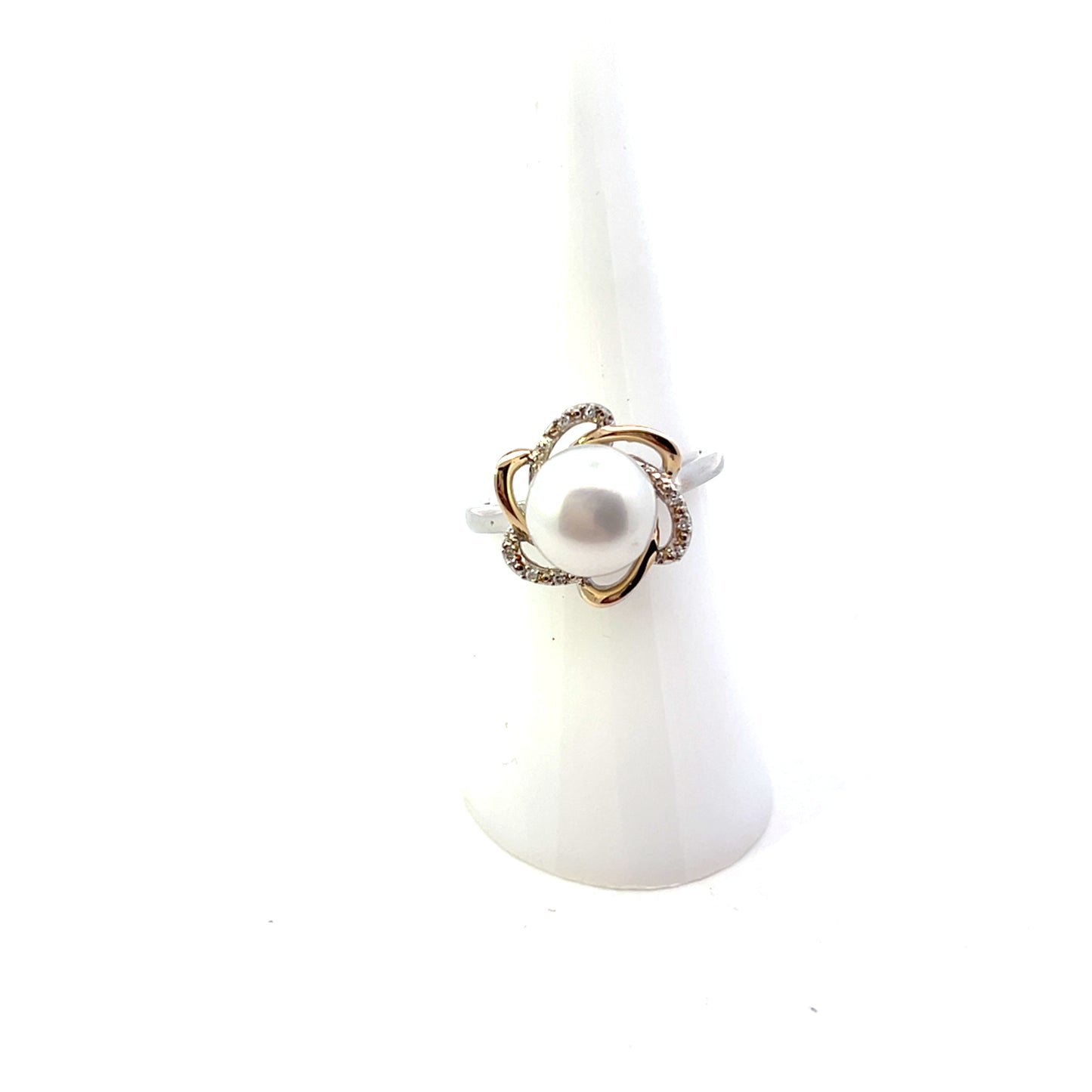 NATURAL DIAMOND FLOWER PEARL NECKLACE AND RING SET (7)
