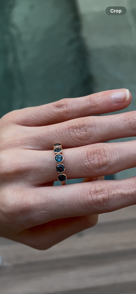 10K RG LONDON BLUE TOPAZ WITH BEZEL RING