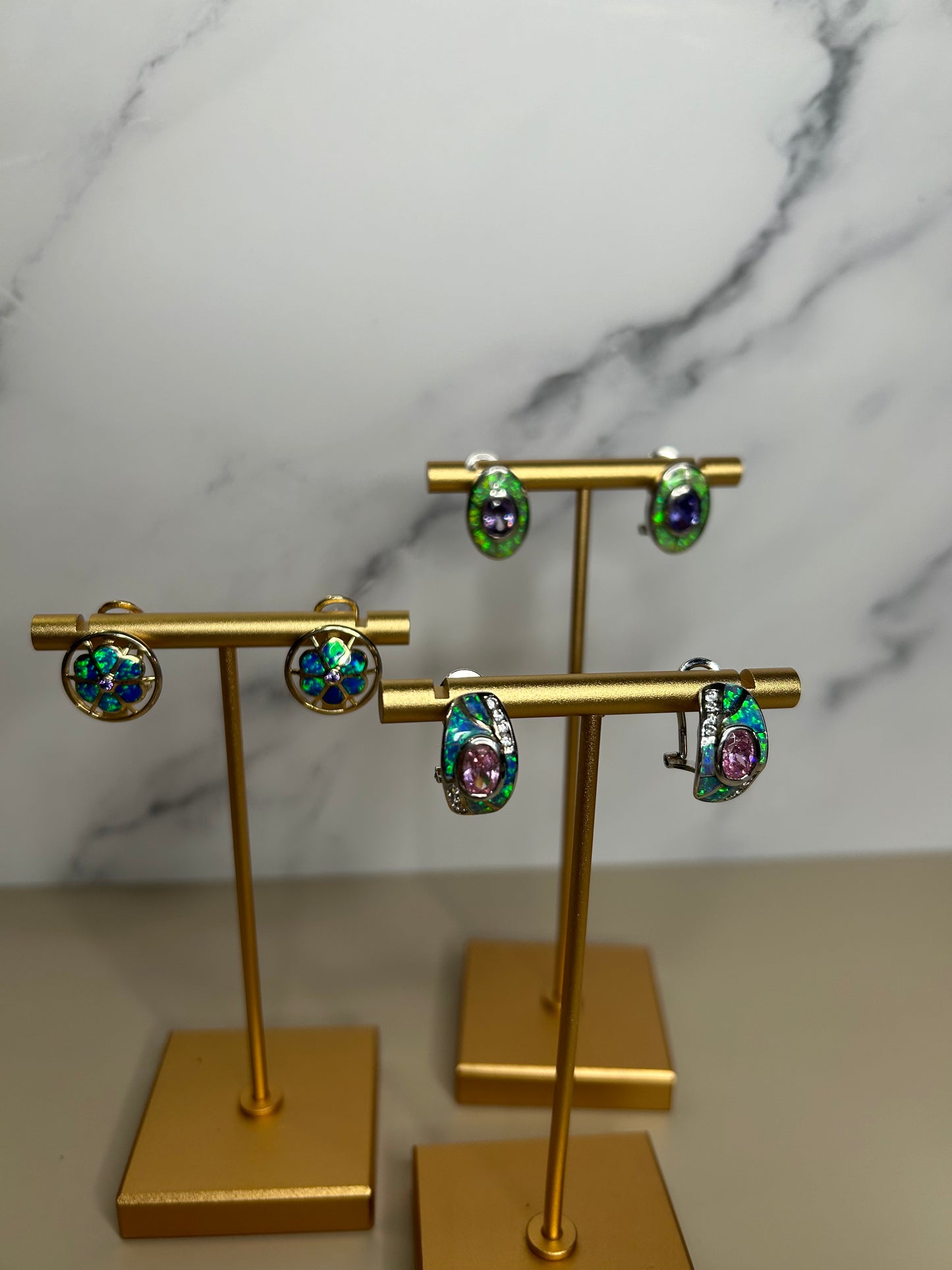 OMEGA STUDS OPALO