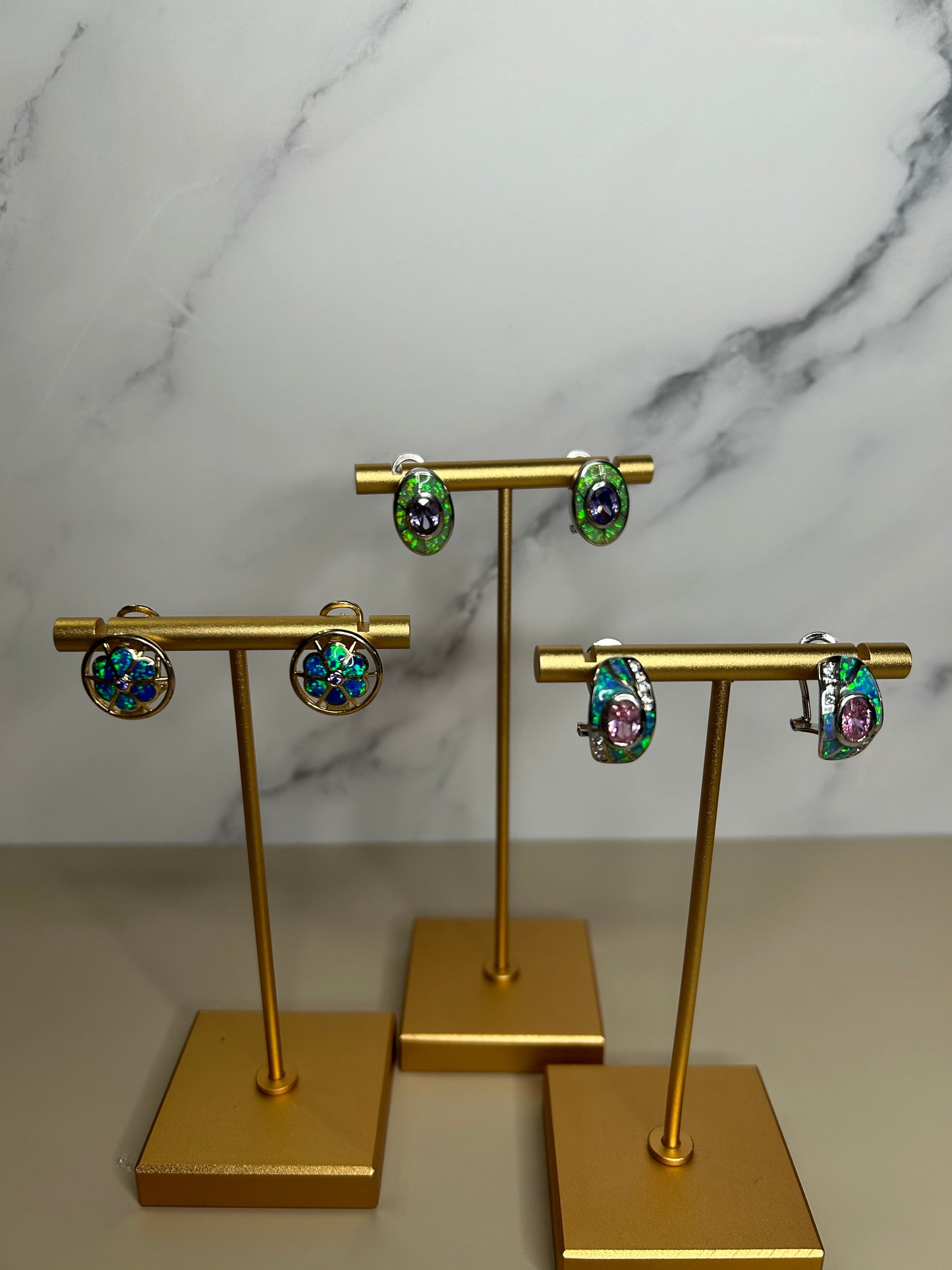 OMEGA STUDS OPALO