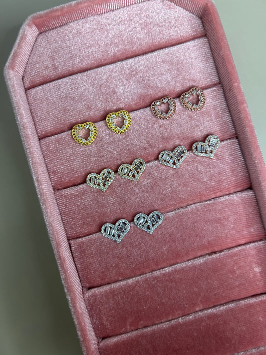 BASIC HEART STUDS HOLLOW