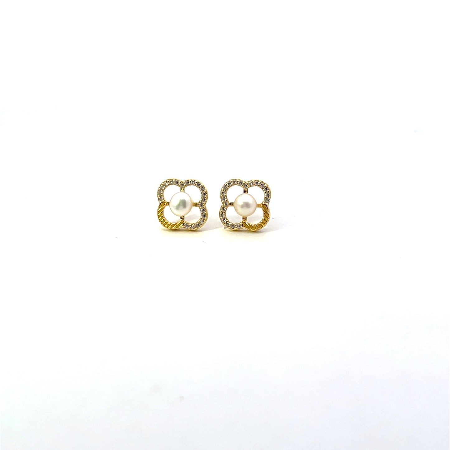 VEN CLEEF PAVE WITH PEARL EARRINGS SGP