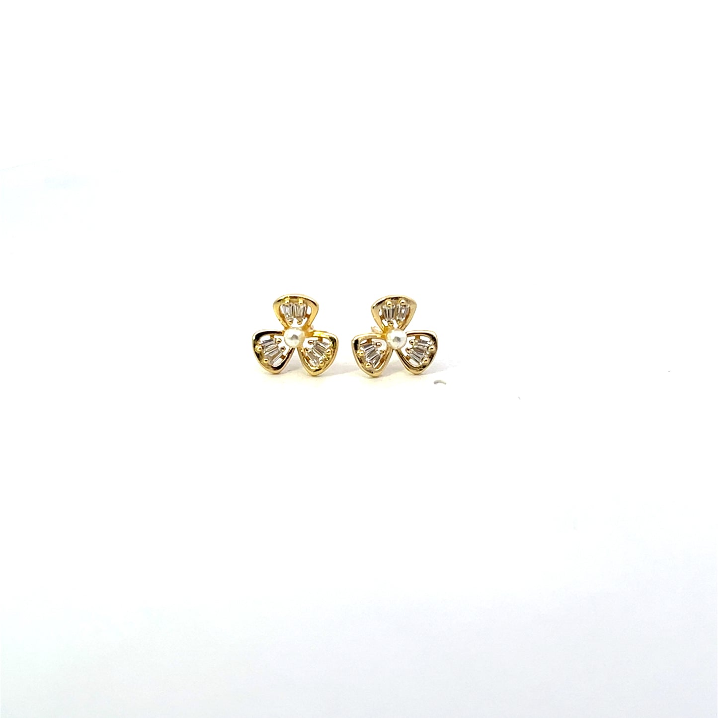 CLOVER WITH PEARL AND BAGUETTE STUD EARRINGS