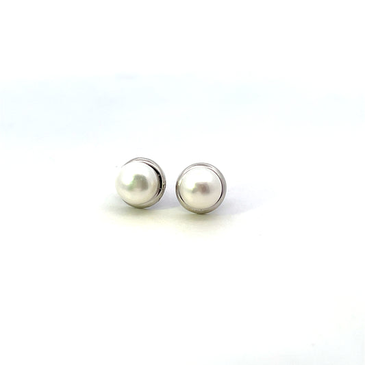 MEDIUM NATURAL PEARL WITH BEZEL SILVER