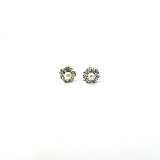 SMALL FLOWER WITH PEARL EARRINGS SILVER