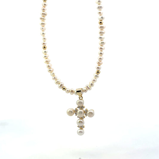 ALL AROUND SMALL PEARL NECKLACE WITH CROSS CHARM