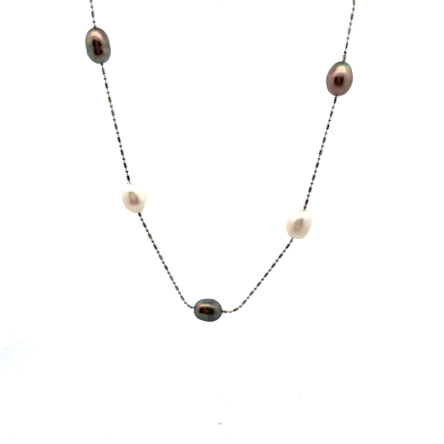 BLACK AND WHITE PEARL AND BEAD NECKLACE (BRASS) 18"