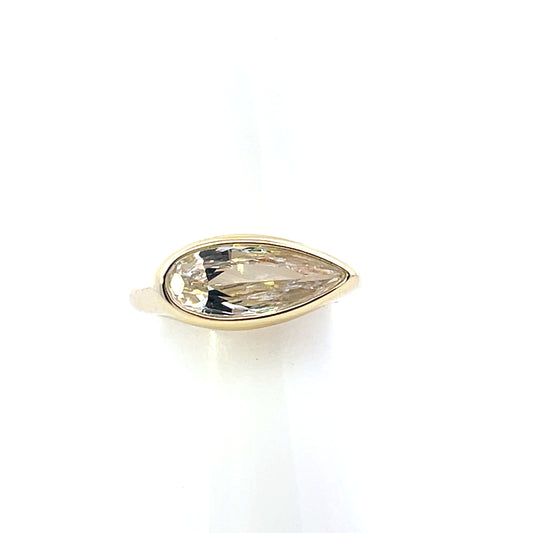 CHUNKY PEAR DROP BEZEL RING