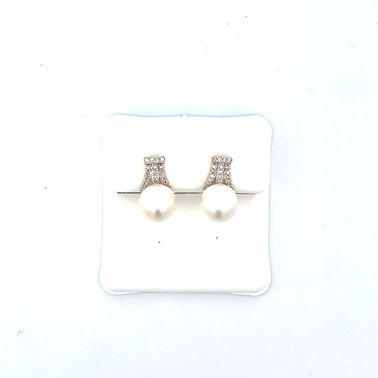 10K WG NATURAL PEARL WITH DIAMONDS