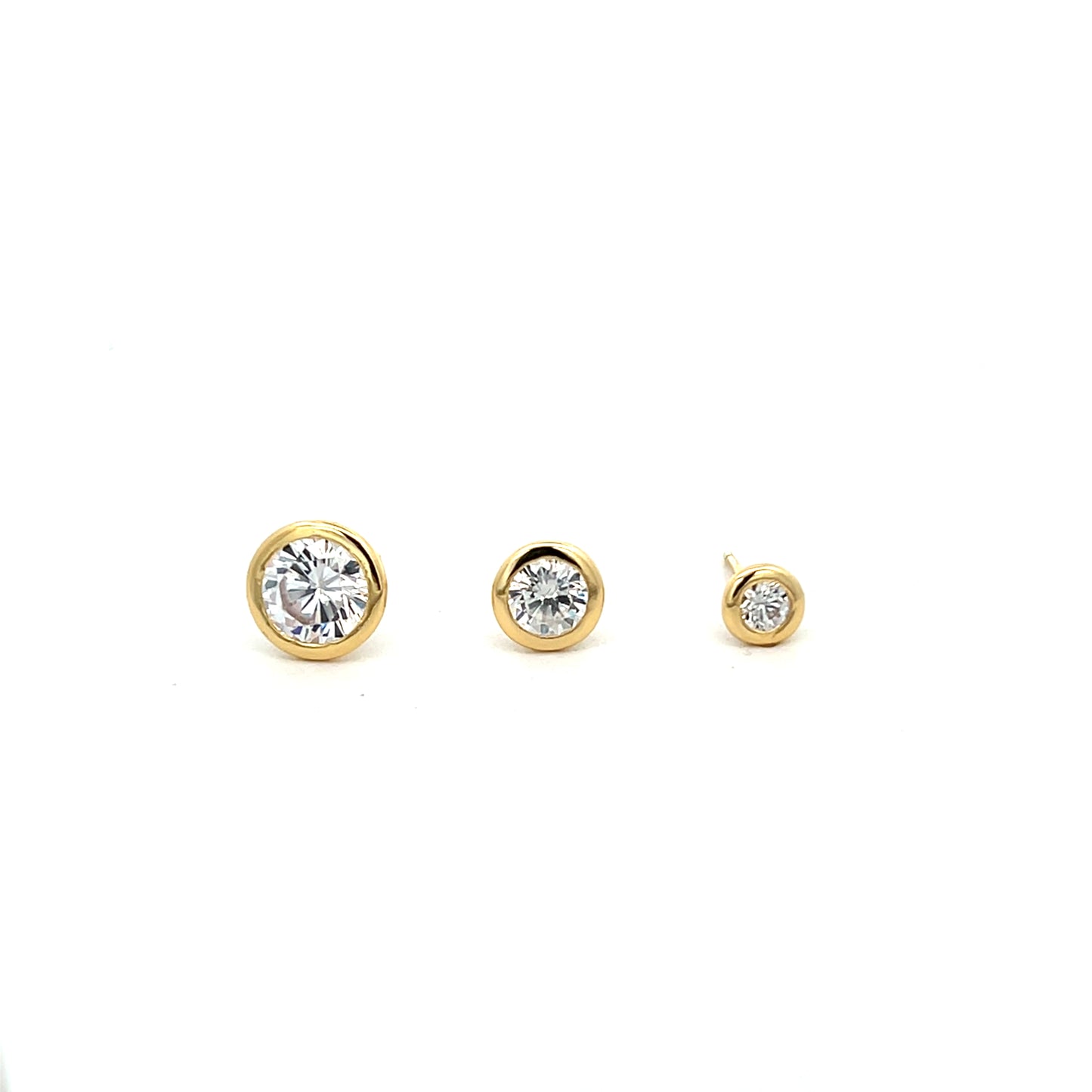 SOLITAIRE STUD WITH BEZEL
