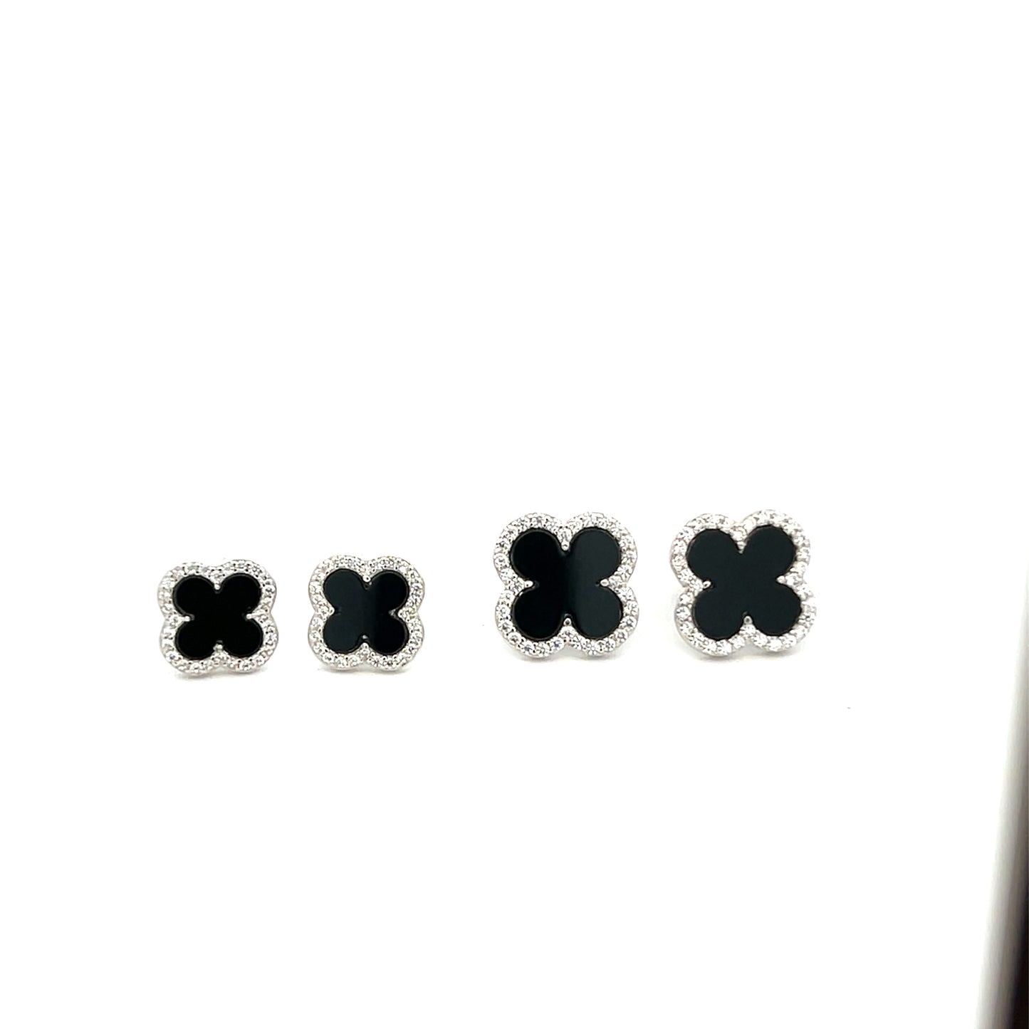 VAN CLEEF BLACK MEDIUM EARRINGS WITH HALO