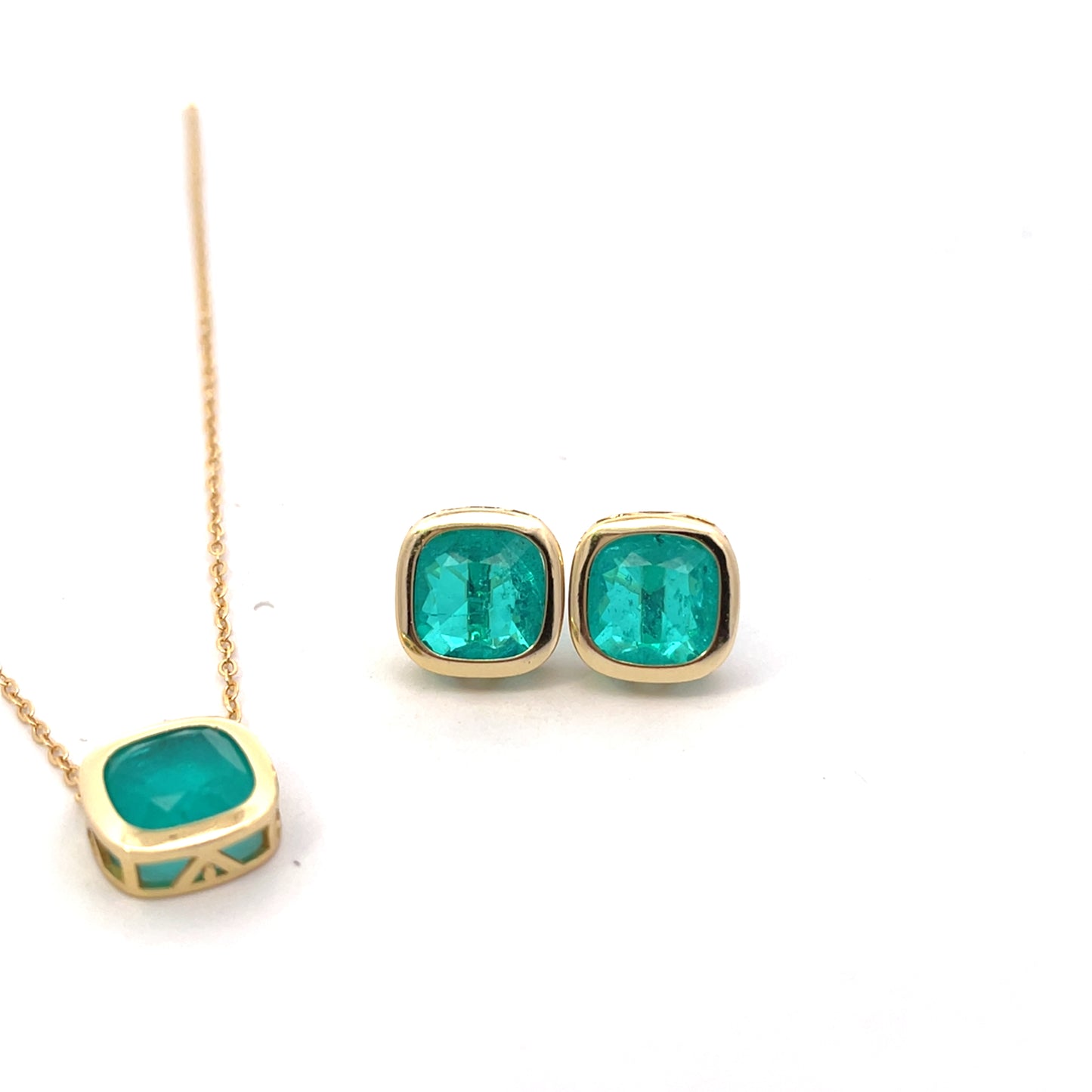 SQUARE WITH BEZEL EMERALD EARRINGS AND NECKLACE SGP