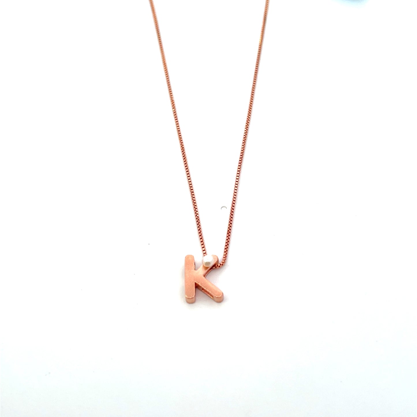 LETTER NECKLACE WITH MINI PEARL ROSEGOLD