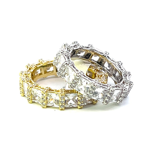 BIG PRINCESS CUT WITH PAVE SEPARATOR