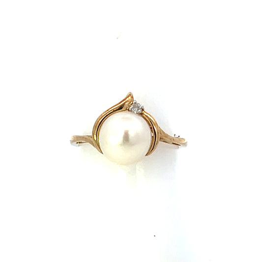 10K PEARL AND DIAMOND RING